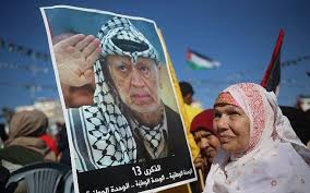 Arafat subsequently hired suha to work on his personal staff in tunis. 13 Years Later Pa Continues To Accuse Israel Of Murdering Arafat The Times Of Israel