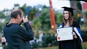نتیجه جستجوی لغت [graduates] در گوگل