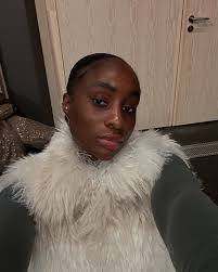 Nicole Knipp's Instagram, Twitter & Facebook