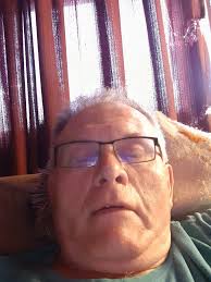 What is it like to live near Aquin in Freeport, Illinois?