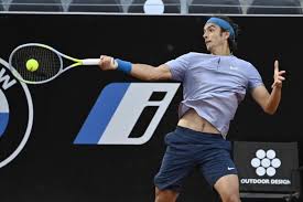 Znajdź nasze najlepsze kursy i statystyki. Atp Lione 2021 La Pioggia Frena Sinner Karatsev Musetti Supera Auger Aliassime Khachanov Soffre Ma Vince Torna Al Successo Monfils