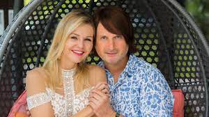 „emlékszem, két színpadi produkció között a színpad mögött valaki megkopogtatja a vállamat, majd azt kérdezi: U9qcrjwxjj92fm