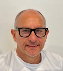 Highly Recommended Handyman with 20+ Years of Experience If you're looking  for top-notch craftsmanship, I highly recommend this expert handyman. With  over 20 years in the construction industry, they specialize in custom