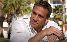 From Santa's Summer House to running a hotel, this actor has everything  going for him. : r/Rifftrax