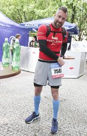 Petr vágner (43 let) herec, moderátor. Foto 5 Petr Vagner Nemohl Na Maratonu Chybet Extra Cz