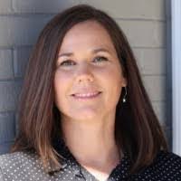 Lori Oates's Instagram, Twitter & Facebook