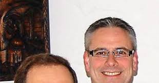 Fenster-Paul schaut positiv in die Zukunft