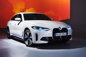 Speaking of the bmw i4 m50, it looks quite good, especially in portimao blue, a classic m performance color. Bmw I4 Mehr Bilder Infos Zur Elektrischen 3er Alternative