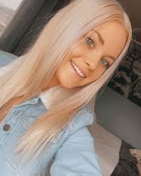 Danielle Hand's Instagram, Twitter & Facebook