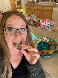 Sure glad I came to the village today!! #Holidaycookieexchange 🙌