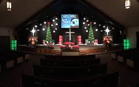 Christmas decorating ideas for church sanctuary | joy studio design. Foamy Christmas Church Stage Design Ideas Scenic Sets And Stage Design Ideas From Churches Around The Globe