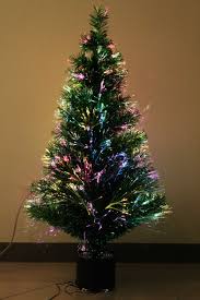 It also comes with 48 clothespins for hanging your holiday. Fiber Optics Christmas Tree Philippines