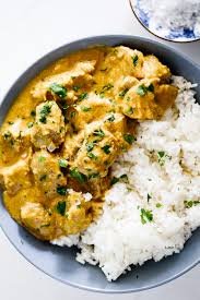 Use the slow cooker to make this nutritious, easy curry and the lamb will melt in your mouth. Lamb Korma Simply Delicious