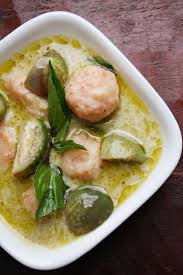 Easy Thai Green Curry An Interview With Kasma Loha Unchit Food Recipes Easy Thai Green Curry
