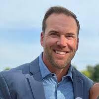 Aaron Heinze's Instagram, Twitter & Facebook