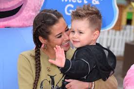 Mama sarah lombardi alessio ist anders als andere kids youtube. Sarah Lombardi Im Interview Zum Neuen Jury Job Bei Pretty In Plusch Gala De
