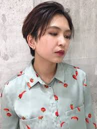 忙しい女性の味方 宮城舞の髪型 でハンサム女子に イケメン 色っぽが今の気分 bangs バングス ショートのヘアスタイル ショート 芸能人 髪型