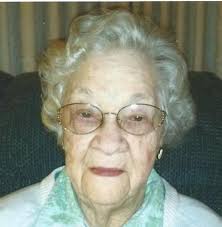 Lena Mae Elliott Short, enjoyed her family
