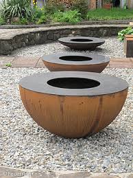 Feuerring Mit Kunst Grillieren Koln Bonn Cube Magazin Feuerring Feuer Gartenstruktur