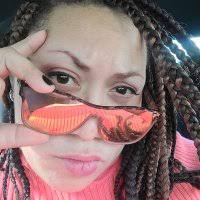 Cassie (@VibrantGraphite)