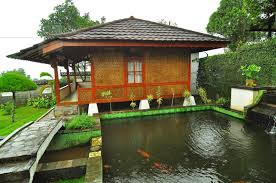 Rumah minimalis dengan taman bunga. 12 Desain Rumah Sederhana Di Desa Asri Bikin Betah