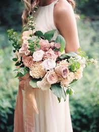 You can make your entire bouquet contain orange flowers, or you can add different colored. 20 Elegant Neutral Wedding Bouquets Ideas For 2021 Trends Emmalovesweddings
