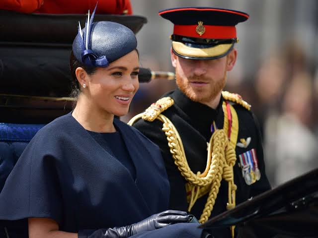 Harry und Meghan brechen Familien-Tradition - Expertin schlägt wegen Queen  Alarm