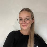 Celia Weber's Instagram, Twitter & Facebook