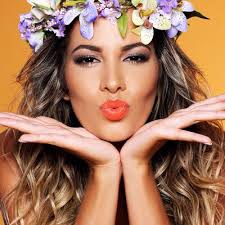 Brazilian model whose profile was raised considerably when she was cast as a houseguest on the reality show big brother brazil 11. Adriana Sant Anna Santanaadriana Twitter