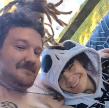 Cards for five color commander deck?