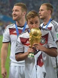 Pressestimmen Zum Wm Finale Mit Schmerzen Muhe Und Etwas Gluck Fussball Fussball Wm Und Mario