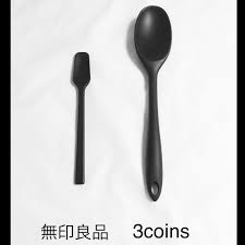 guidepost on instagram 優秀なこの子達 左 無印良品 ジャムや瓶詰めのものを最後まで綺麗に使える 右 混ぜて 炒めて 盛り付けてと料理全般に使えるシリコンスプーン 無印にもあるけれど やっぱりこの値段で買えるのは嬉しい ice cream scoop spork