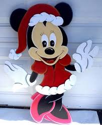 Movie Tv Character Yard Decorations Displays Christmas Yard Decorations Christmas Yard Art Christmas Yard