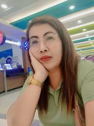 Teacher waiting for husband with headache