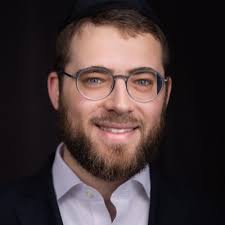 To all the young healthcare leaders out there: KEEP IT UP💪 You wake up  every day with unmatched motivation to reshape the future of healthcare.  Watching seasoned healthcare veterans listen…