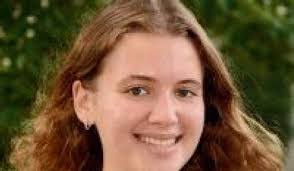 Robyn Jaslow's Instagram, Twitter & Facebook