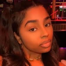 Deanna Chang's Instagram, Twitter & Facebook