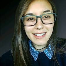 Amanda Cortes's Instagram, Twitter & Facebook