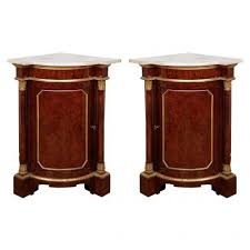 Pair Of Antique Corner Cabinets From Windsor Castle In 2020 Yew Wood Antique Corner Cabinet Wood
