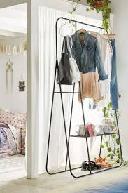 Portant Vetement Original Valet De Chambre Penderie Et Porte Manteau Kleiderregal Minimalistisch Wohnen Minimalistische Mobel