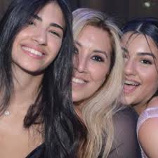 רוצה לסיים לעבוד ב16:00או 16:30 ?? ללא יום שישי ? בפתח תקווה או גבעת שמואל  רק שירות ללא מכירה ! תנאים מעולים ממוצע שכר 33 שח לשעה ובונוסים גבוהים