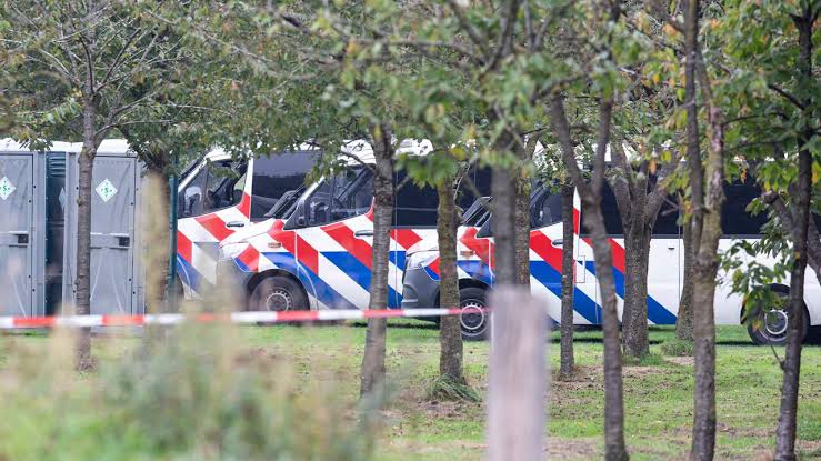 Twaalf jaar cel en tbs voor Richard L. wegens parkmoord in Almelo |  Binnenland | NU.nl