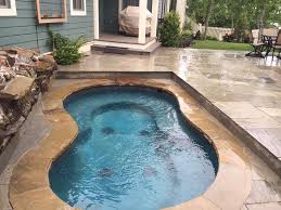 The Best Small Inground Pool Ideas Are Those That Offer You Some More Ways Smallingroundpoo Small Inground Pool Pools Backyard Inground Luxury Pools Backyard