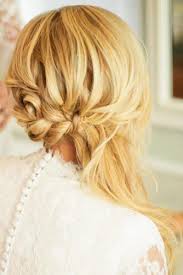 Some ladies wear them to work and some young girls wear them to schools or colleges, but the truth is that they are also the red carpet. Feel As A Princess With Our 30 Side Ponytail Looks Lovehairstyles