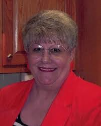 Ashley Henning's Instagram, Twitter & Facebook