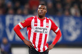 Denzel dumfries (denzel justus morris dumfries, born 18 april 1996) is a dutch footballer who plays as a right back for dutch club psv, and the netherlands national team. Denzel Dumfries Masuk Daftar Belanja Manchester United