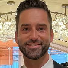 I'm so excited to share that I will be joining the team at J.P. Morgan  Private Bank as a 2021 Wealth Management Summer Analyst in Miami. This year  has been filled with