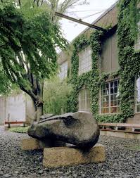 Noguchi01 Jpg Jpeg Grafik 401x511 Pixel Isamu Noguchi Yard Sculptures Land Art