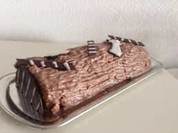 Recette Buche De Noel Moelleuse Au Chocolat En Video Recette Moelleux Au Chocolat Recette Buche Moelleux