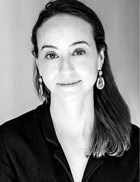 Genevieve Kinney's Instagram, Twitter & Facebook